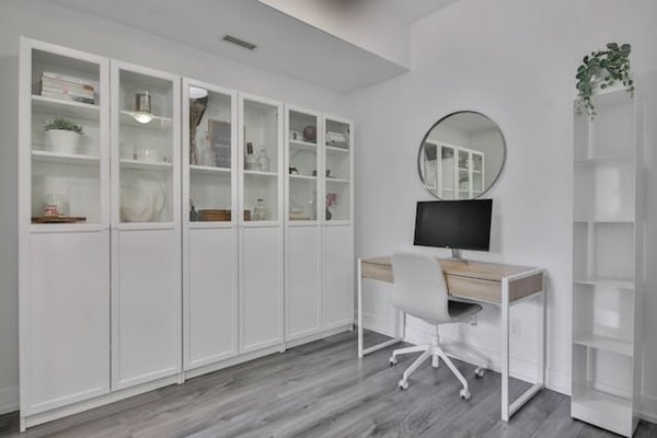 Quelles astuces pour déménager une grande armoire métallique de bureau ?